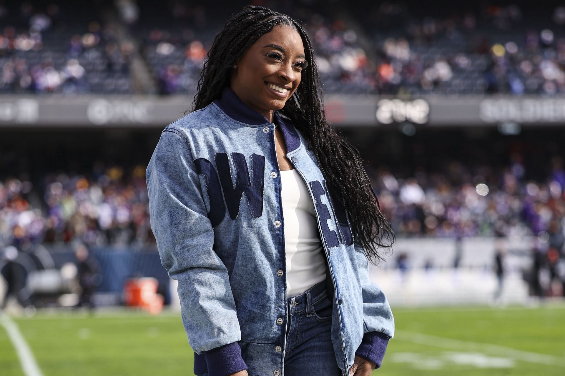 Minnesota Vikings v Chicago Bears - Simone Biles in attendance for husband Jonathan Owens (Source: Getty)